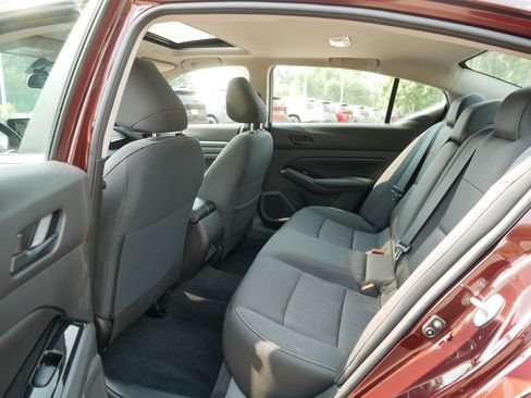 Certified 2023 Nissan Altima 2.5 SV w/ SV Premium Package AWD/4WD image 35