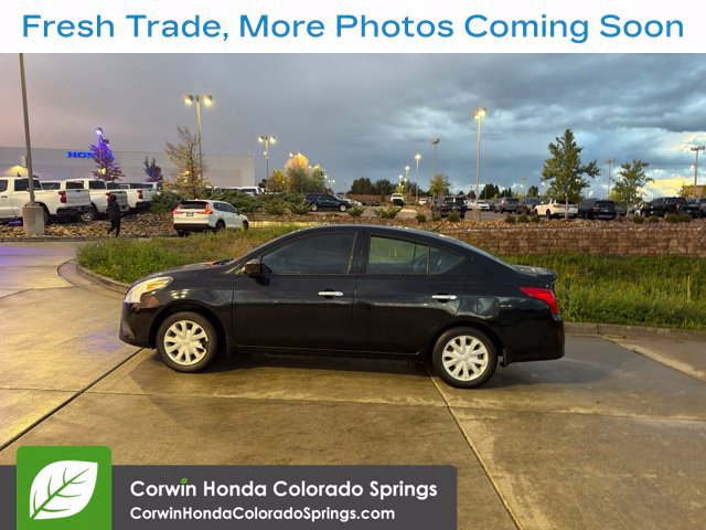 Used 2016 Nissan Versa SV FWD image 4