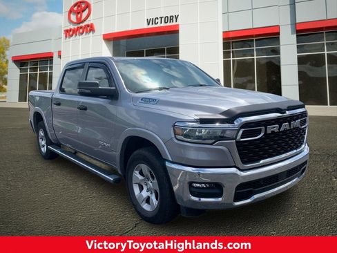Used 2025 RAM 1500 Big Horn AWD/4WD image 1