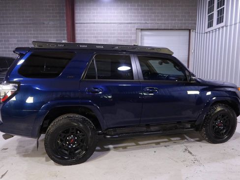 Used 2021 Toyota 4Runner SR5 Premium w/ Moonroof Package image 6