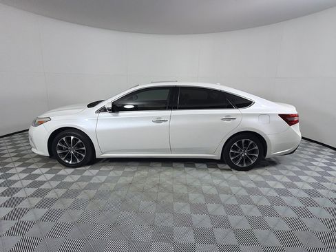 Used 2016 Toyota Avalon XLE Premium FWD image 8