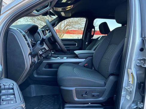New 2026 RAM 2500 Big Horn AWD/4WD image 10