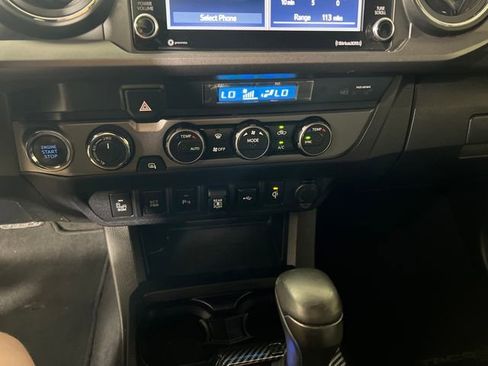 Used 2021 Toyota Tacoma TRD Sport w/ Technology Package image 20