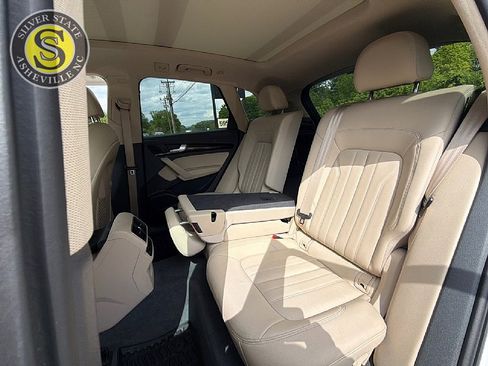Used 2019 Audi Q5 2.0T Premium Plus w/ Premium Plus Package AWD/4WD image 16