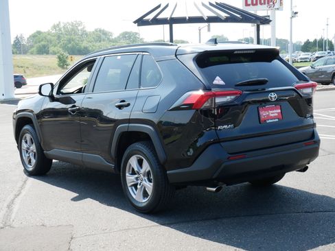 Certified 2025 Toyota RAV4 XLE AWD/4WD image 5