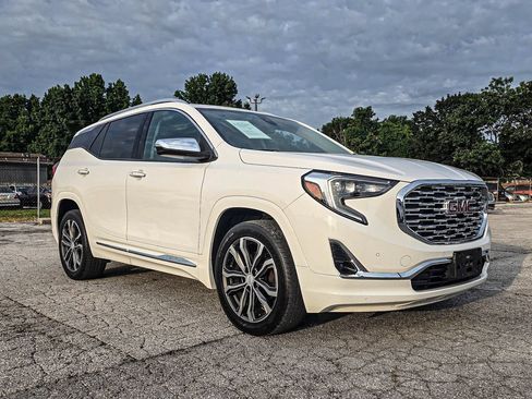 Used 2020 GMC Terrain Denali w/ LPO, Floor Liner Package FWD image 1
