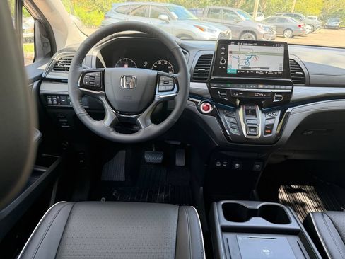 New 2026 Honda Odyssey Elite image 13