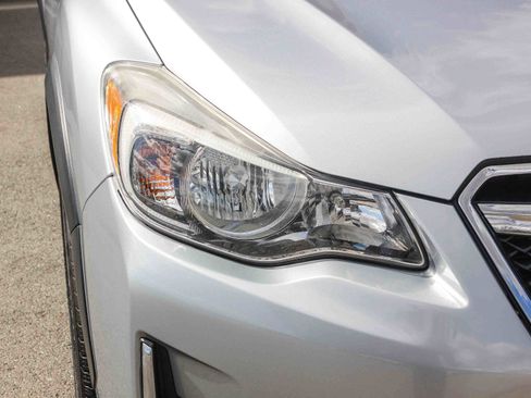 Used 2016 Subaru Crosstrek 2.0i Limited image 4