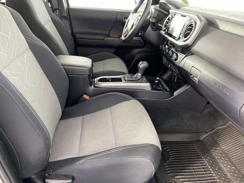 Used 2023 Toyota Tacoma TRD Sport w/ Technology Package AWD/4WD image 12