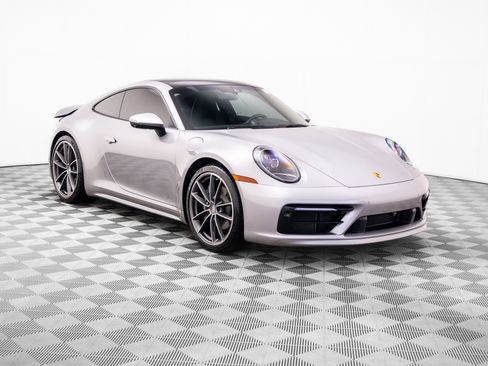 Certified 2022 Porsche 911 Carrera 4 AWD/4WD image 6