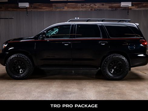 Used 2021 Toyota Sequoia TRD Pro AWD/4WD image 5