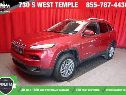 Used 2017 Jeep Cherokee Latitude w/ Cold Weather Group