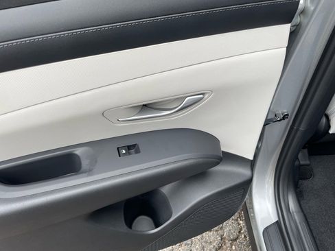 New 2026 Hyundai Tucson SEL image 18