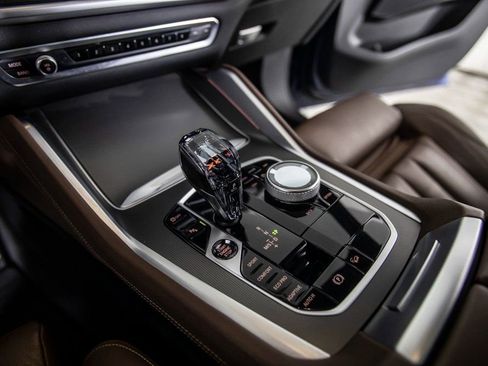 Used 2021 BMW X6 xDrive40i w/ M Sport Package image 31