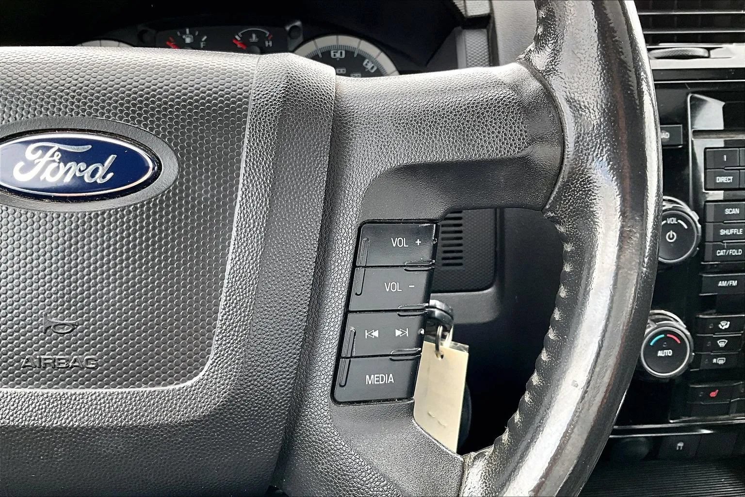 Used 2008 Ford Escape Limited AWD/4WD image 17