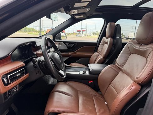 Used 2023 Lincoln Aviator Reserve w/ Equipment Group 201A AWD/4WD image 9