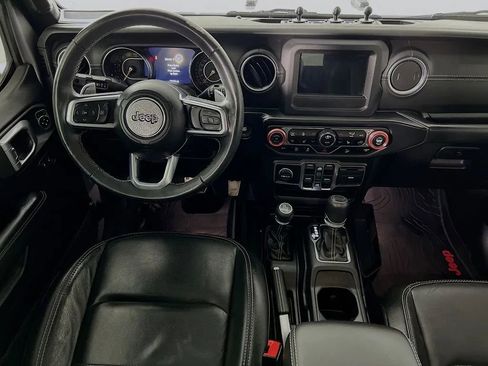 Used 2019 Jeep Wrangler Unlimited Sahara w/ Cold Weather Group image 22