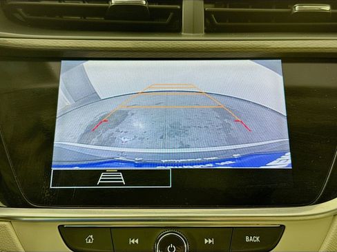 Used 2021 Buick Encore GX Select image 13