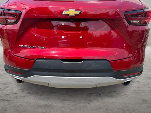 Used 2025 Chevrolet Blazer LT AWD/4WD image 16