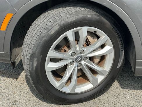 Used 2018 Audi Q7 3.0T Premium AWD/4WD image 3
