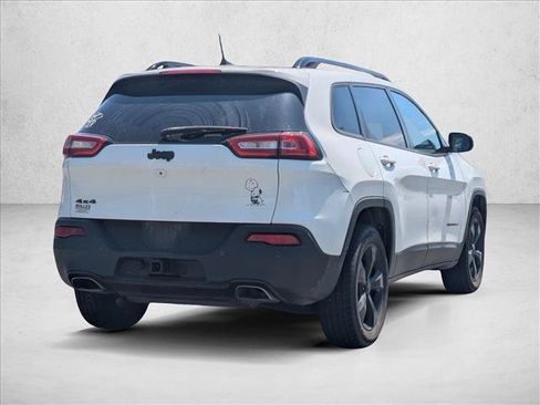 Used 2018 Jeep Cherokee Limited w/ Technology Group AWD/4WD image 5