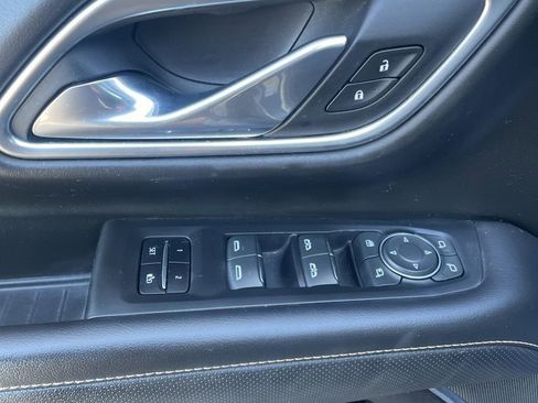 Used 2021 Chevrolet Suburban Premier w/ Premium Package image 13