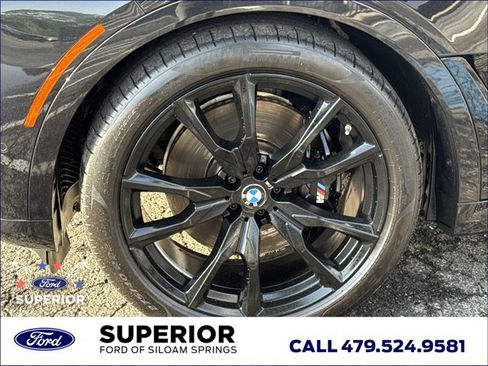 Used 2024 BMW X7 xDrive40i w/ M Sport Package AWD/4WD image 18