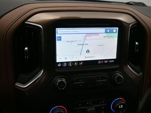 Used 2021 Chevrolet Silverado 1500 High Country image 18