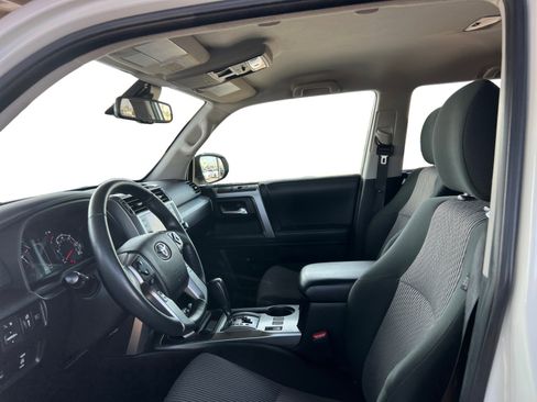 Used 2021 Toyota 4Runner SR5 image 10