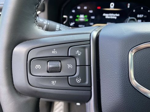 Used 2024 GMC Yukon Denali Ultimate w/ LPO, Floor Liner Package image 20