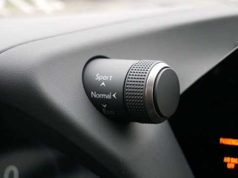 New 2026 Lexus UX 300h AWD image 27
