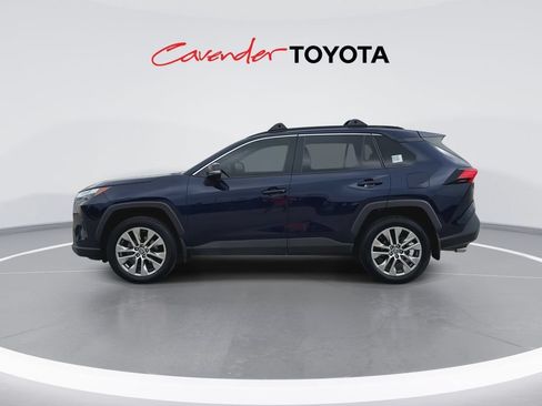 Certified 2022 Toyota RAV4 XLE Premium FWD image 5