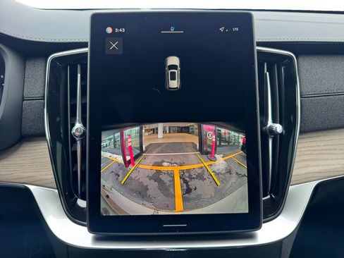 New 2026 Volvo XC90 B5 Core w/ Protection Package Premier AWD/4WD image 20