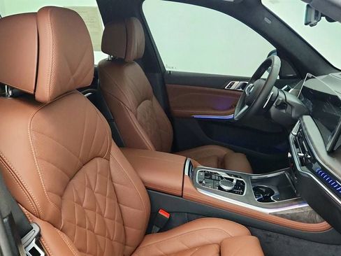 Used 2026 BMW X7 xDrive40i w/ M Sport Package AWD/4WD image 23