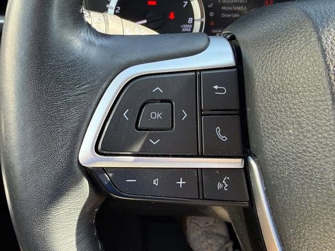 Used 2023 Toyota Highlander XSE AWD/4WD image 26