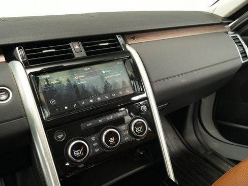 Used 2019 Land Rover Discovery HSE AWD/4WD image 39