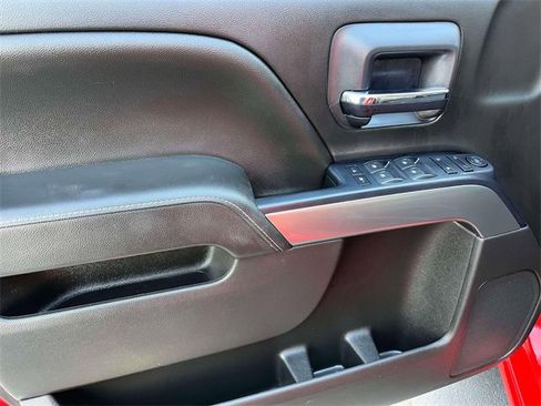 Used 2018 Chevrolet Silverado 1500 LT image 25