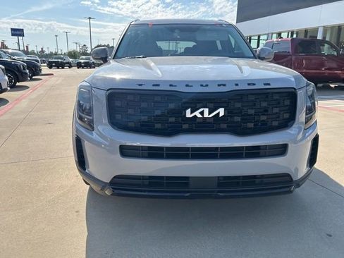 Used 2022 Kia Telluride EX w/ EX Premium Package AWD/4WD image 2