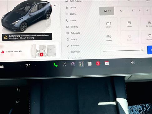 Used 2024 Tesla Model Y 2WD image 31