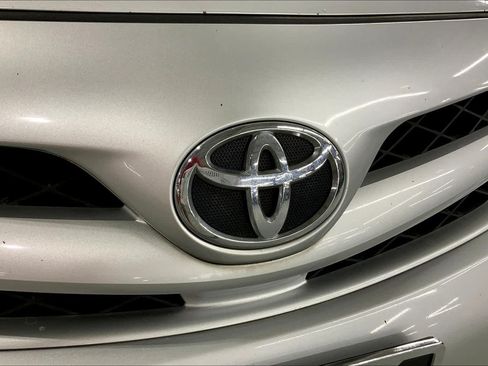 Used 2012 Toyota Corolla LE FWD image 27