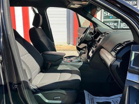 Used 2018 Ford Explorer XLT image 21