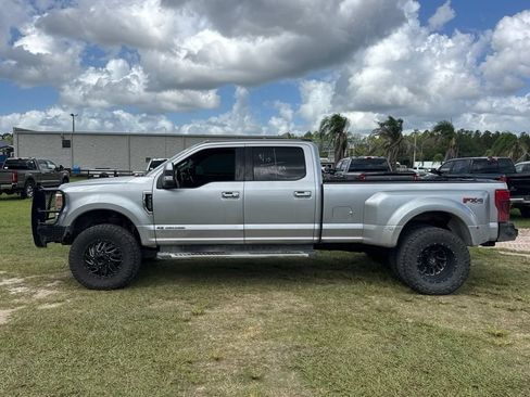 Used 2020 Ford F350 Lariat w/ Lariat Ultimate Package AWD/4WD image 2
