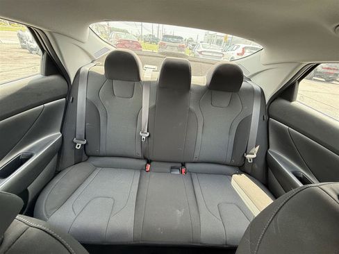 Certified 2024 Hyundai Elantra SE FWD image 21