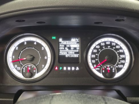 Used 2019 RAM 1500 Classic SLT AWD/4WD image 30