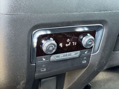 New 2026 GMC Yukon Denali image 25