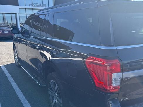 Used 2022 Ford Expedition Max XLT image 8