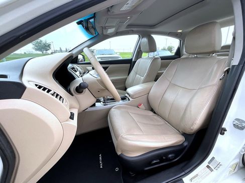 Used 2015 Nissan Altima 2.5 SL w/ Moonroof Package FWD image 10