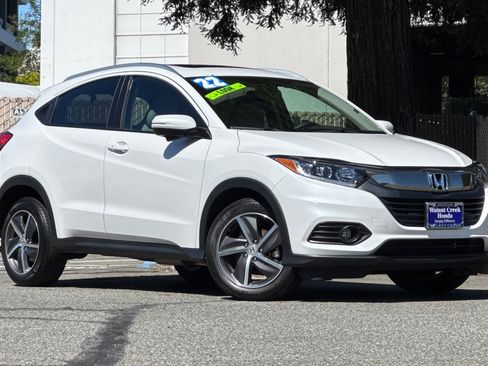 Used 2022 Honda HR-V EX-L image 2