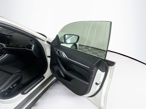Used 2023 BMW i4 eDrive35 w/ Premium Package RWD image 32