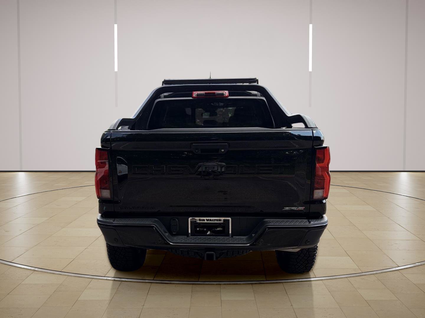 Used 2025 Chevrolet Colorado ZR2 w/ Midnight Edition AWD/4WD image 70